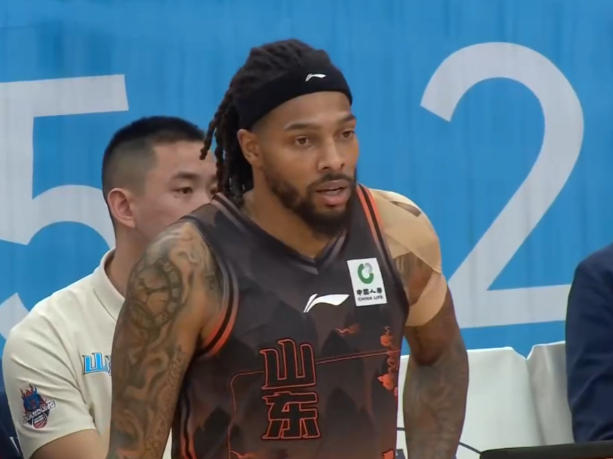 2026世界杯直播-8连胜！山东男篮一波流击溃宁波，珀塞尔下起三分雨，鲍威尔回暖