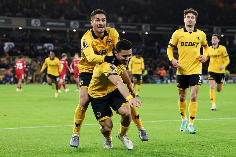 赛事新闻-英超中资队酿奇迹？绝平阿森纳+绝杀利物浦！4轮抢7分 或逆袭保级